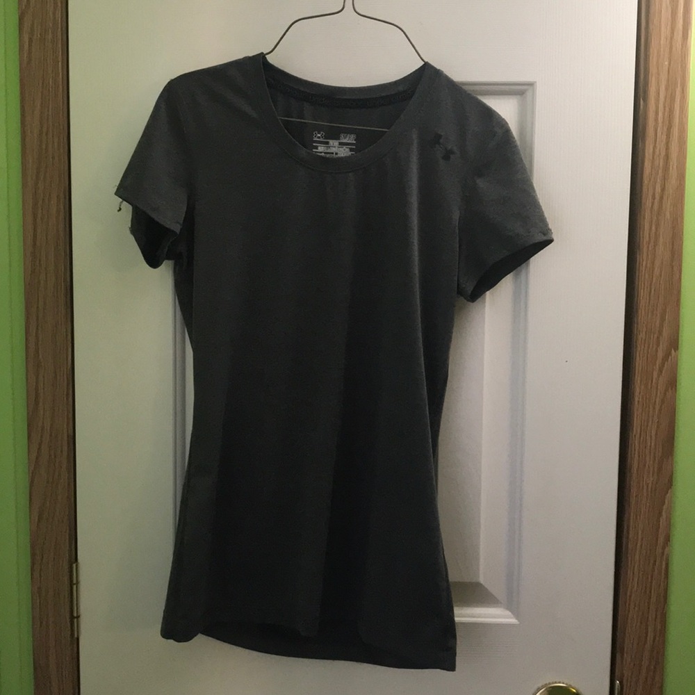 Dark grey under armor shirt
